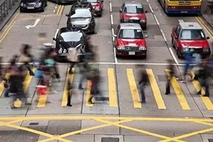 車輛右轉(zhuǎn)彎時(shí)不注意這些！兩本駕照都不夠扣，老司機(jī)都會(huì)犯錯(cuò)！