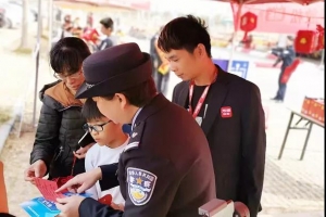 90后司機(jī)的“品質(zhì)服務(wù)”法寶真管用，乘客花式點贊